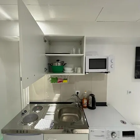 Mk Apartments Bremen 2 Wifi - Kostenlose Parkplaetze - In 5 Minuten In Der Stadt Exterior foto