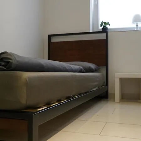 Mk Apartments Bremen 2 Wifi - Kostenlose Parkplaetze - In 5 Minuten In Der Stadt Exterior foto